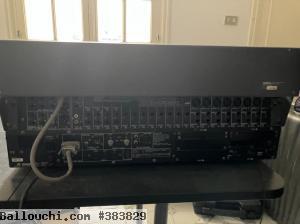 Table de mixage numérique Yamaha 02R avec carte Adat