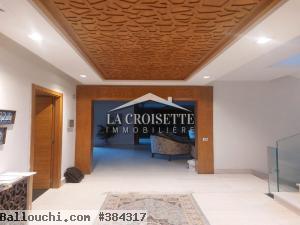 Villa s+6 avec piscine aux berges du lac 2 MVL1465