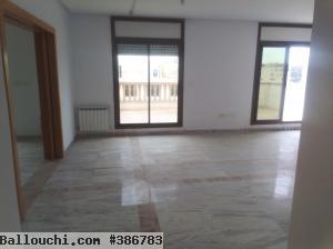 Bureau tres haut standing