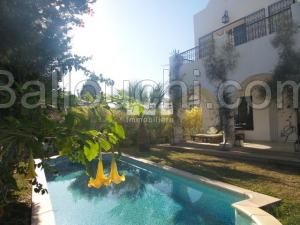 Villa PROCHE DE LA MER (Réf: V2728)