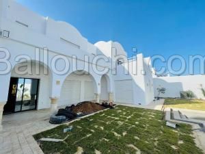 V420 Villa DORA 3 HAMMAMET BESSBESSIA