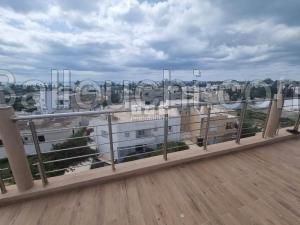 PENTHOUSE FLEUR DE LUNE (Réf: V2668) AVEC VUE DE MER