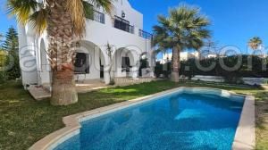 Villa LEOPOLDO (Réf: V2728)