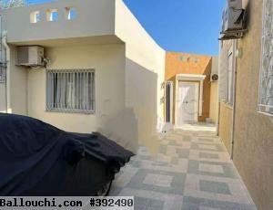 ne villa s+3 avec entrée voiture, jardin et deux autres appartements à hammam sousse