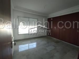 Appartement S+4 avec chambre de service aux Berges du Lac 2 MAL0135