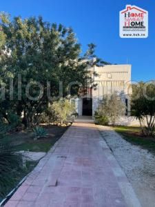 Etage de Villa Raul Meublé à Louer à Gammarth