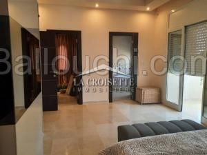 Une villa S+4 meublée à La Marsa