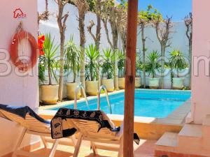 villa avec piscine LVF040