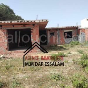 maison avec un garage à kélibia