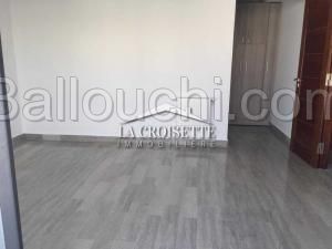 Villa S+4 avec piscine à Gammarth MVL0019