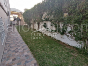 Immeuble R+2 à Vendre à Ain Zaghouan Nord ZVV0360