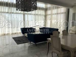 Villa meublée S+4 avec piscine à la Marsa MVL0029