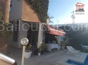 Villa Rayane à Vendre à Chotrana 1