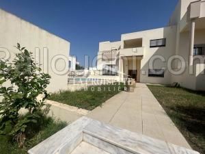 Villa S+5 avec piscine à La Marsa ZVL1394