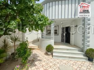 Villa Oktavi à Vendre à Ezzahra