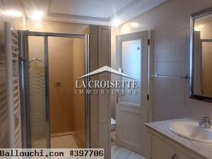 Villa S+5 avec piscine à La Marsa MVL1555