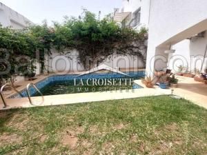 Duplex S+4 avec jardin et piscine à Gammarth MDL0614