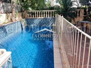 Une charmante villa S+3 avec piscine à Carthage MVL0371