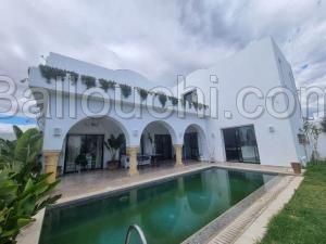 Villa PIVOINE (Réf: L2776)