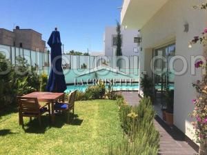 Villa S+5 avec piscine à La Marsa MVL0024