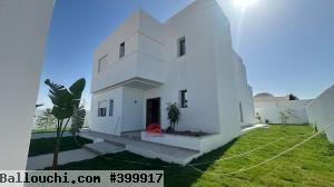 VILLA AVEC PISCINE À MEZRAYA DJERBA - RÉF V620