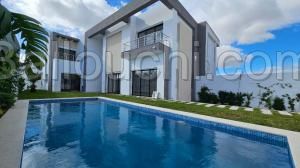 Villa GUZMANIA (Réf: V2732)