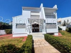 Villa S+5 à La Marsa MVL0217