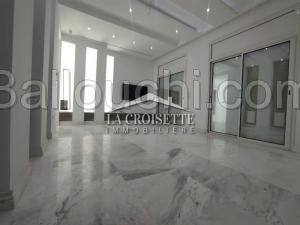 Villa S+4 avec piscine aux Jardins De Carthage MVL0551