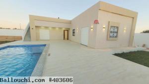 VILLA AVEC PISCINE À SIDI JMOUR DJERBA ZA - RÉF V682
