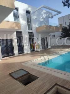 V390 Villa PEPSI