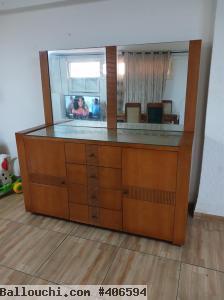 Table avec 6 chaises + buffet blenz