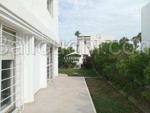 Villa S+4 à La Soukra ZVL1611