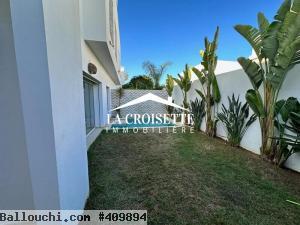 Villa S+4 avec piscine à Gammarth MVL1582