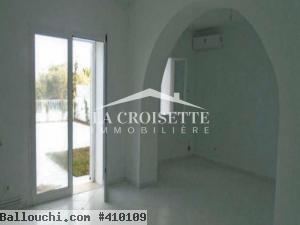 Villa S+3 vue sur mer avec piscine à Gammarth MVL1690