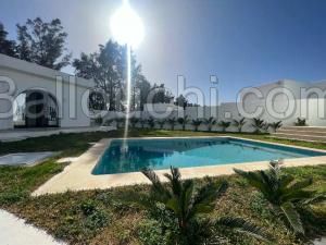 V517 Villa CLAIRE