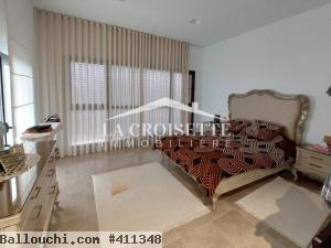 Triplex s+3 avec jardin et piscine couverte à La Soukra MTRL0103